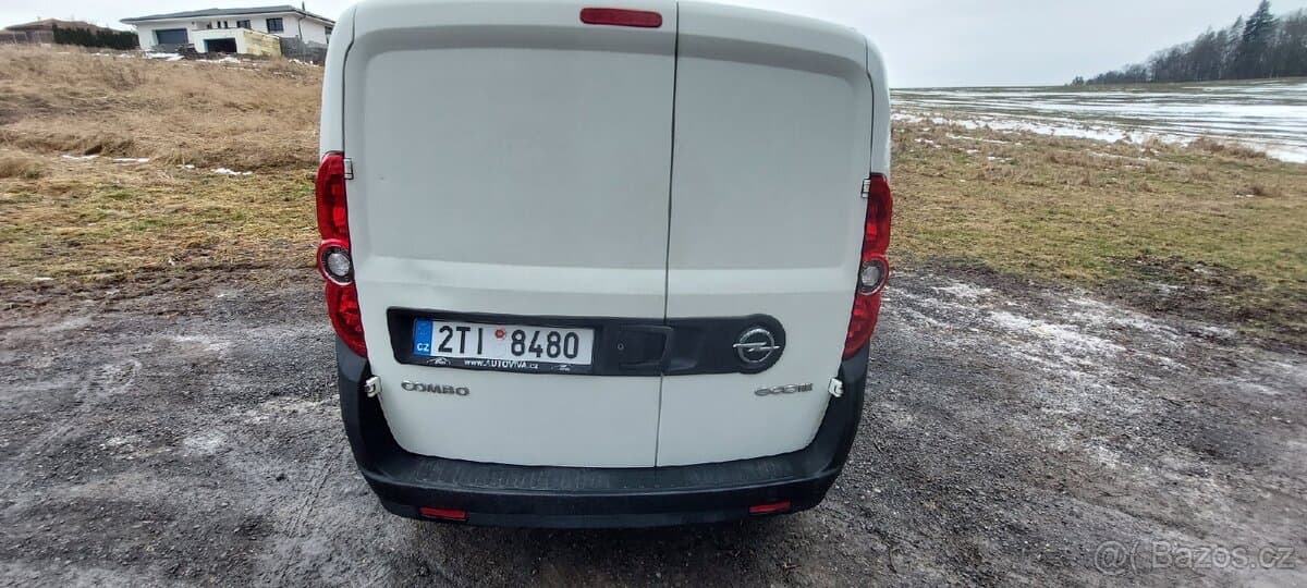 Opel COMBO - 10