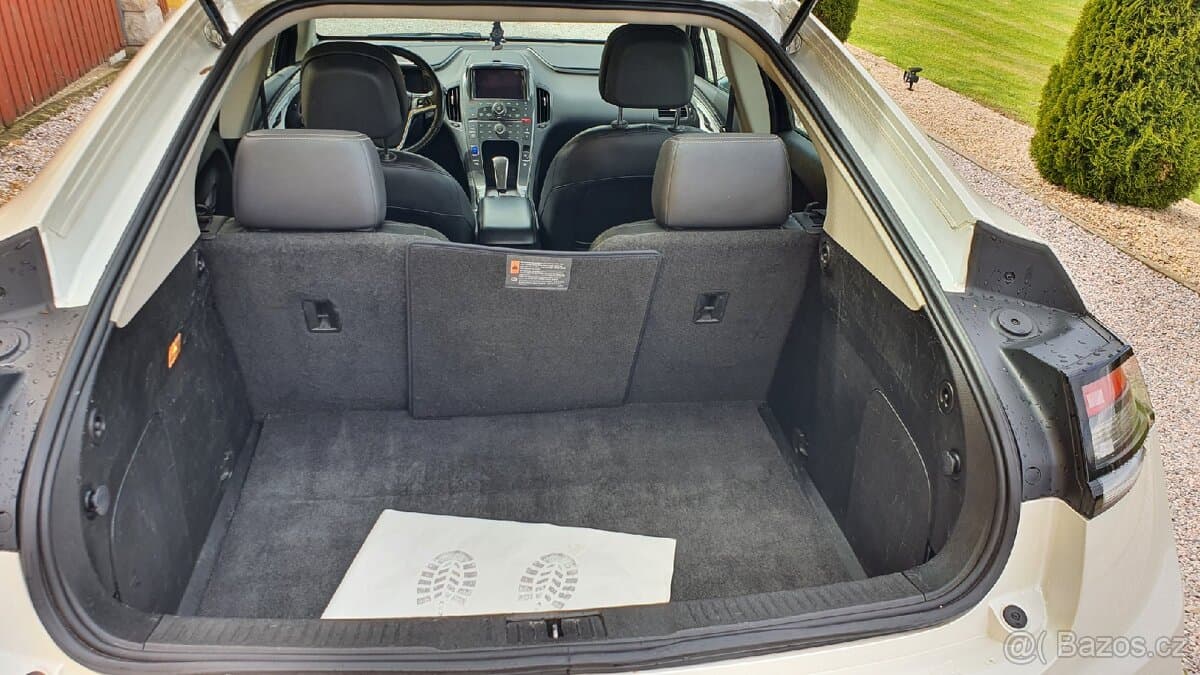 2013 Opel AMPERA - 10
