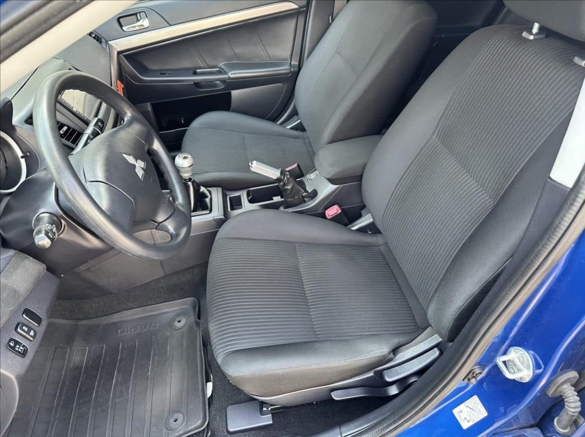 2015 Mitsubishi LANCER - 10
