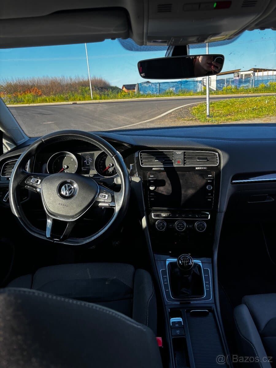 2019 Volkswagen GOLF - 10
