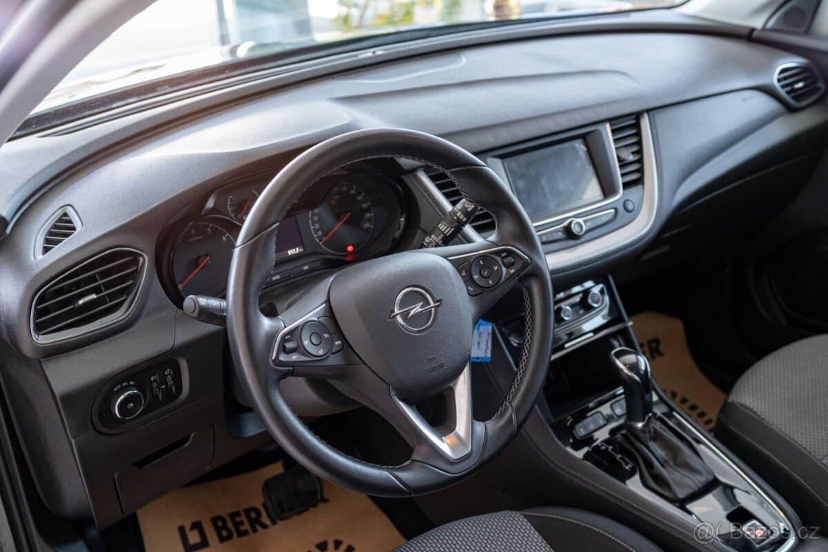 2018 Opel GRANDLAND - 10