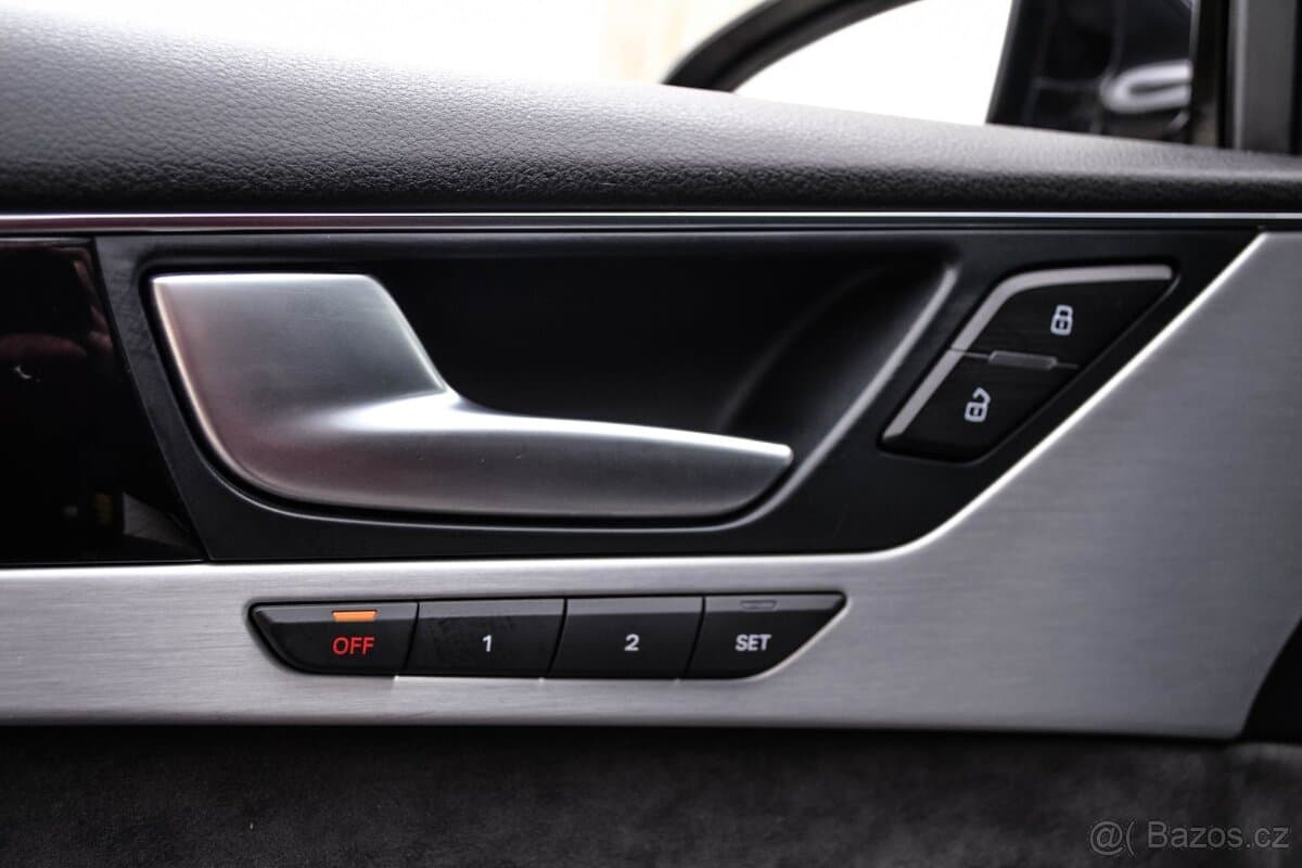 2016 Audi A8 - 10