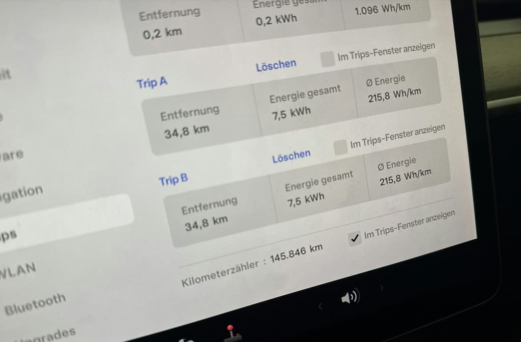 2023 Tesla MODEL Y - 10