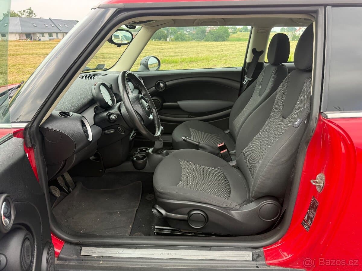 2011 Mini ONE - 10