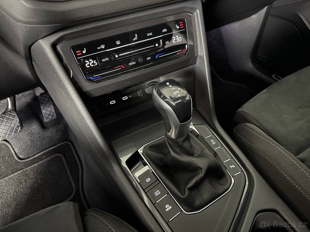 2021 Volkswagen TIGUAN - 10