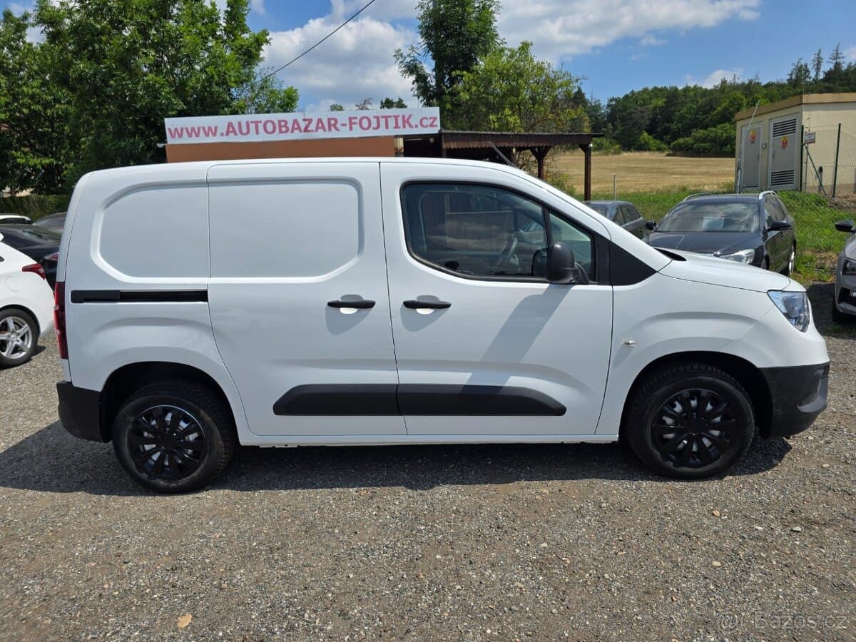 2020 Opel COMBO - 10