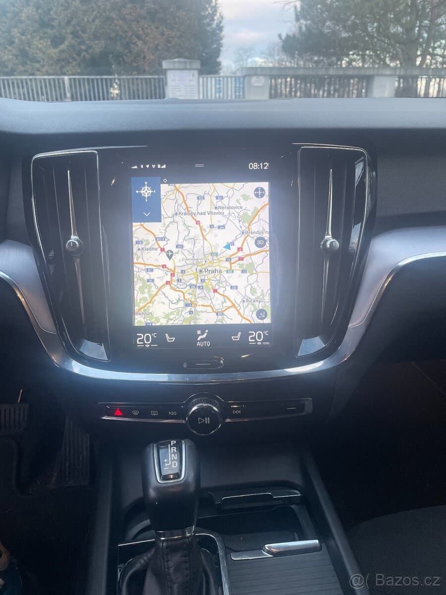 2018 Volvo V60 - 10