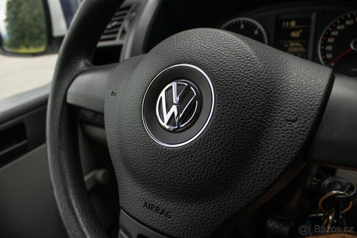2011 Volkswagen CARAVELLE - 10