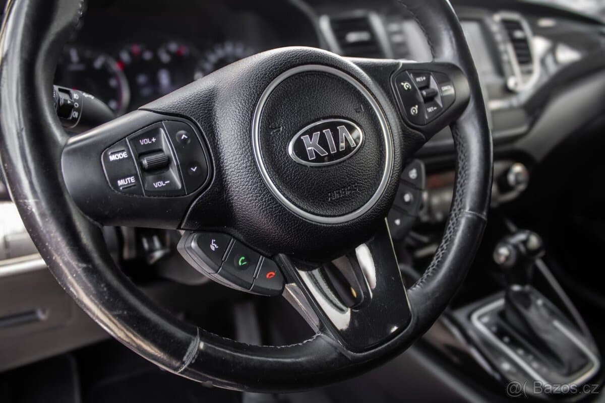 2018 Kia CARENS - 10