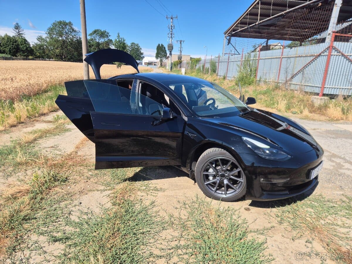 2022 Tesla MODEL 3 - 10