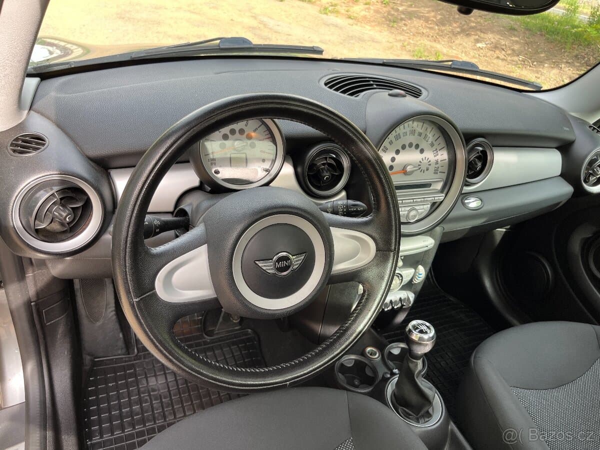 2009 Mini COOPER - 10