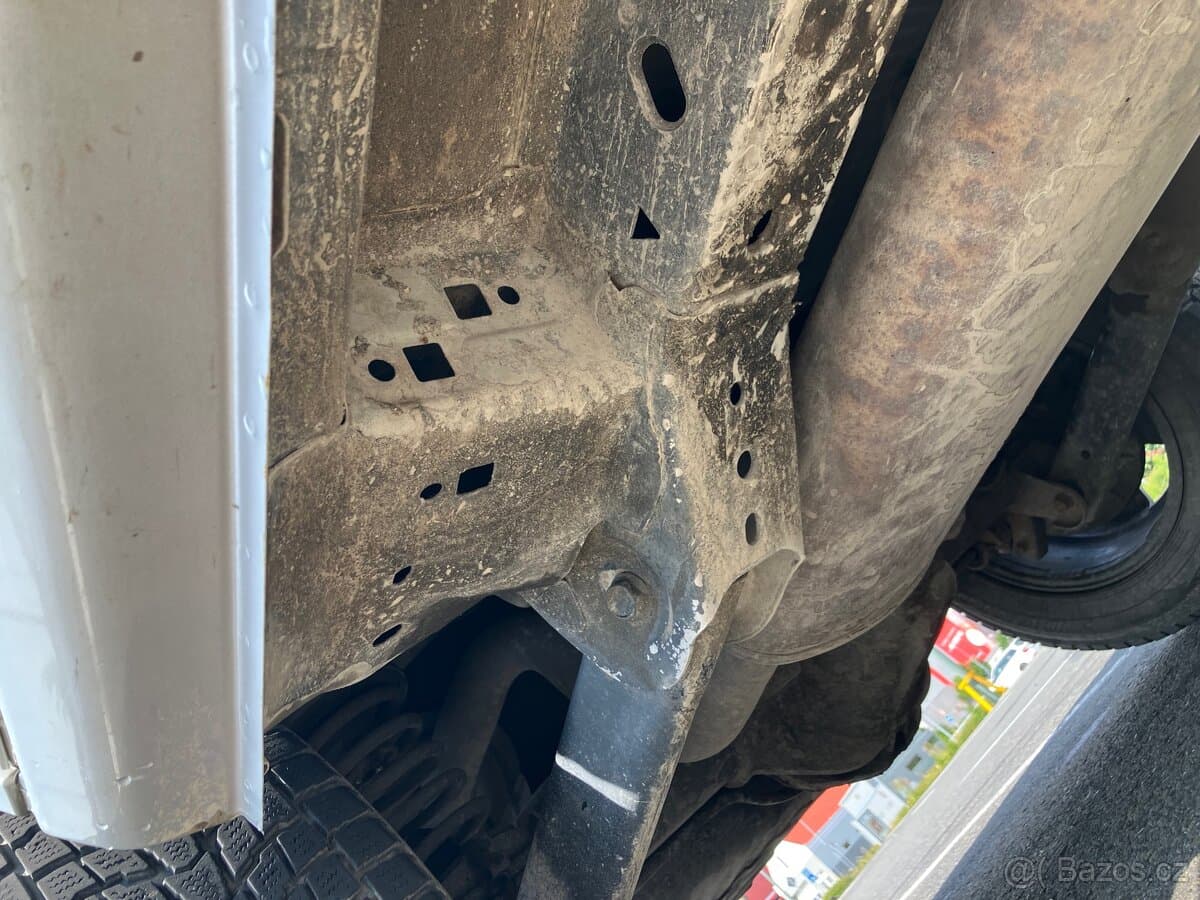 2003 Jeep CHEROKEE - 10