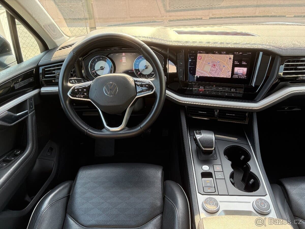 2022 Volkswagen TOUAREG - 10