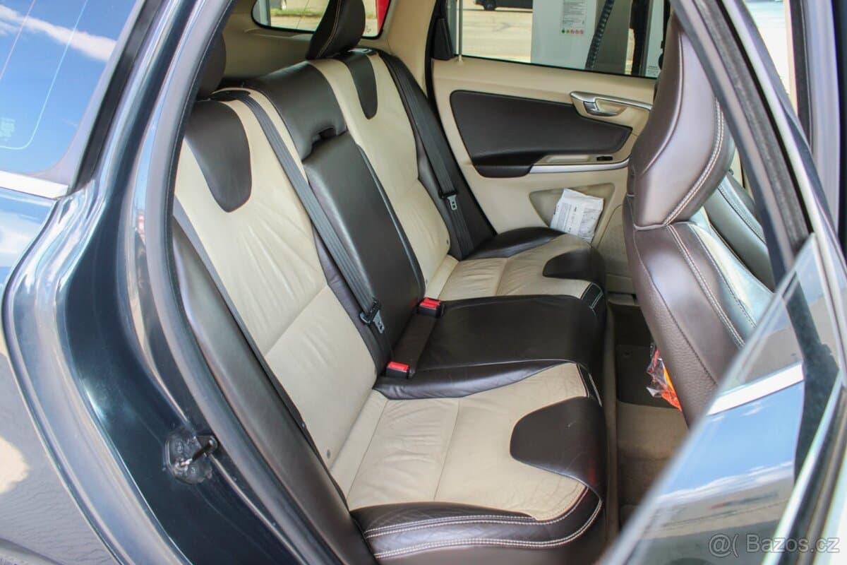 2009 Volvo XC60 - 10