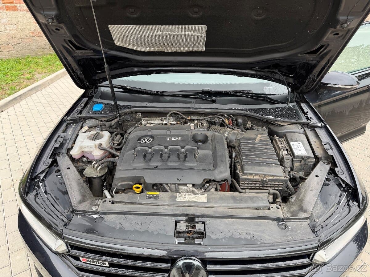 2015 Volkswagen PASSAT - 10