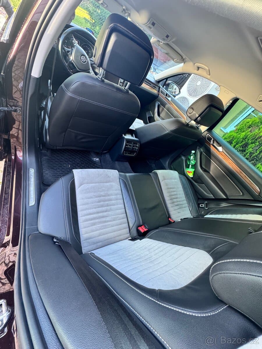 2015 Volkswagen PASSAT - 10