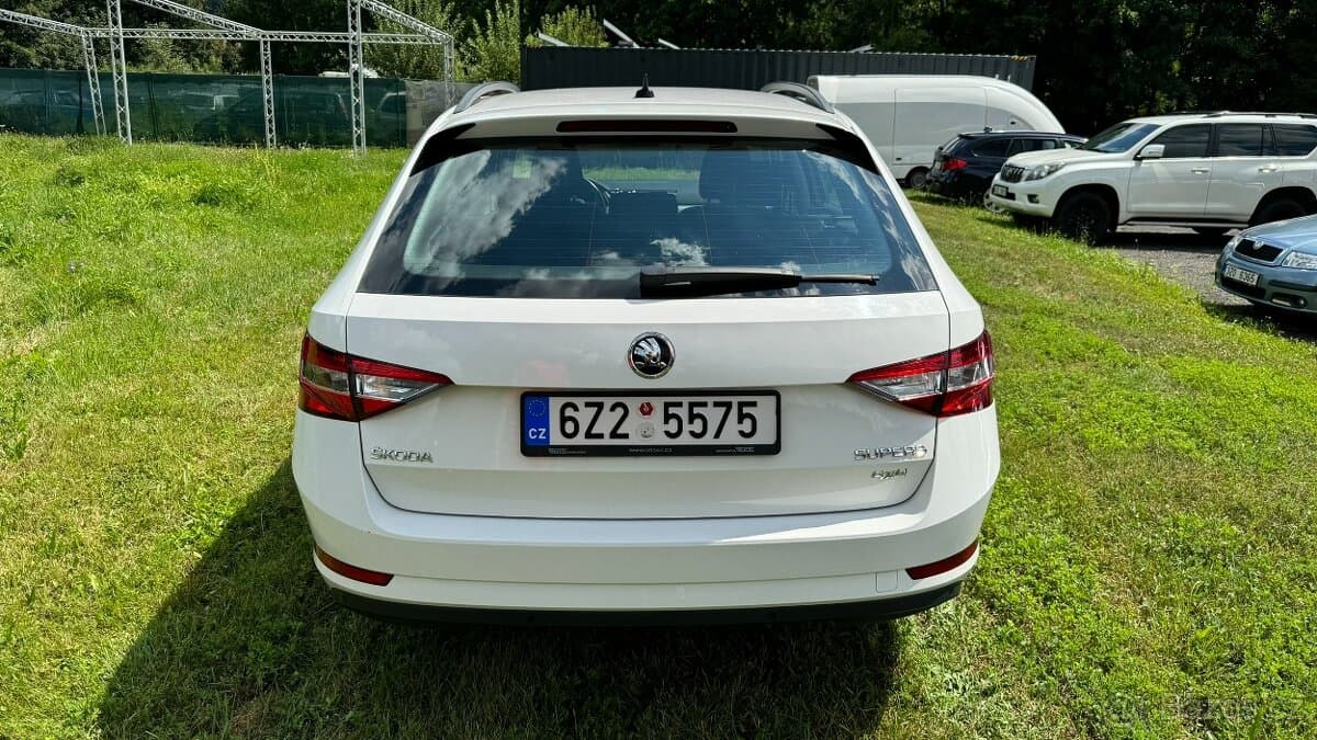 2017 Škoda SUPERB - 10