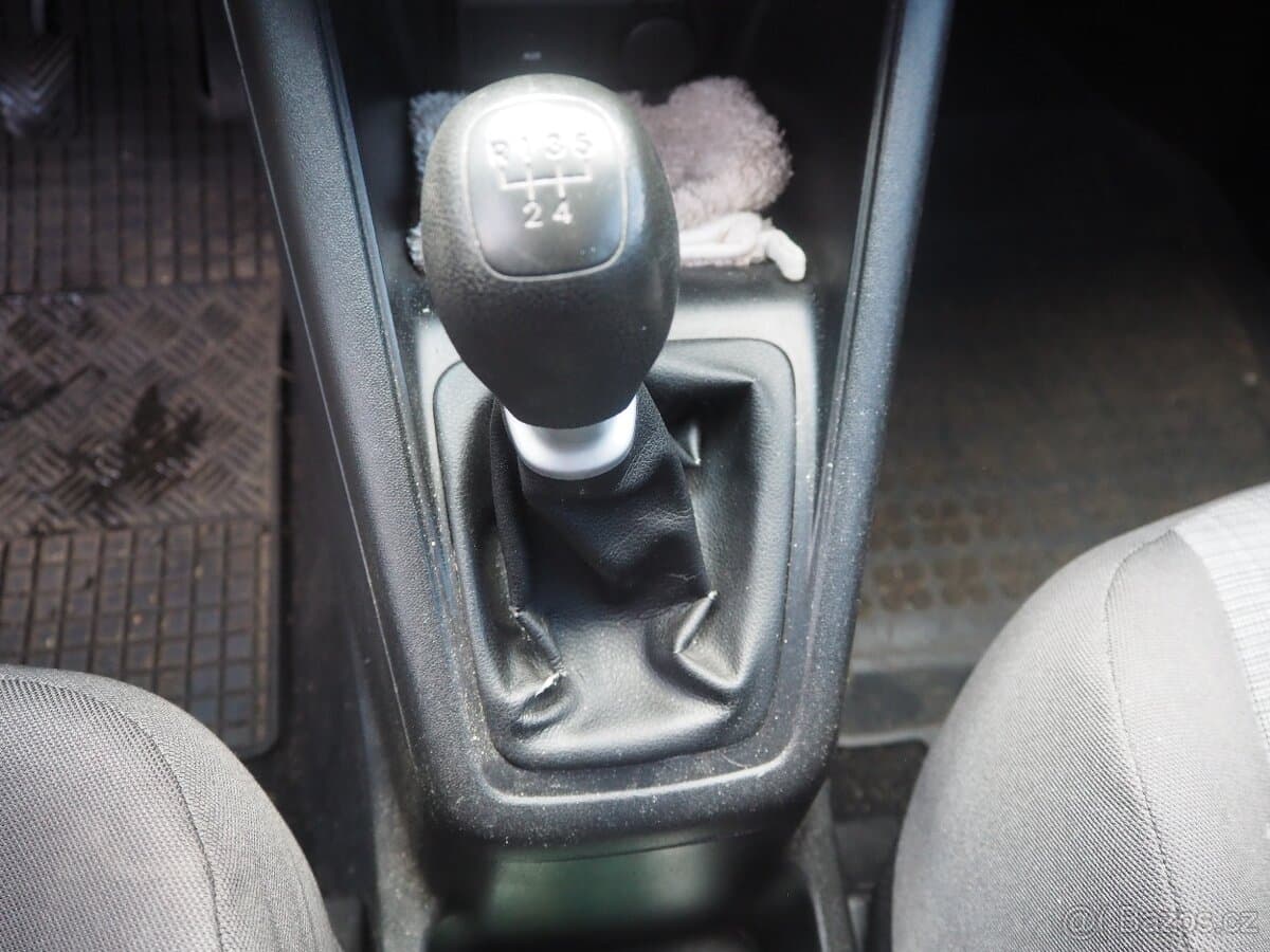 2012 Kia VENGA - 10