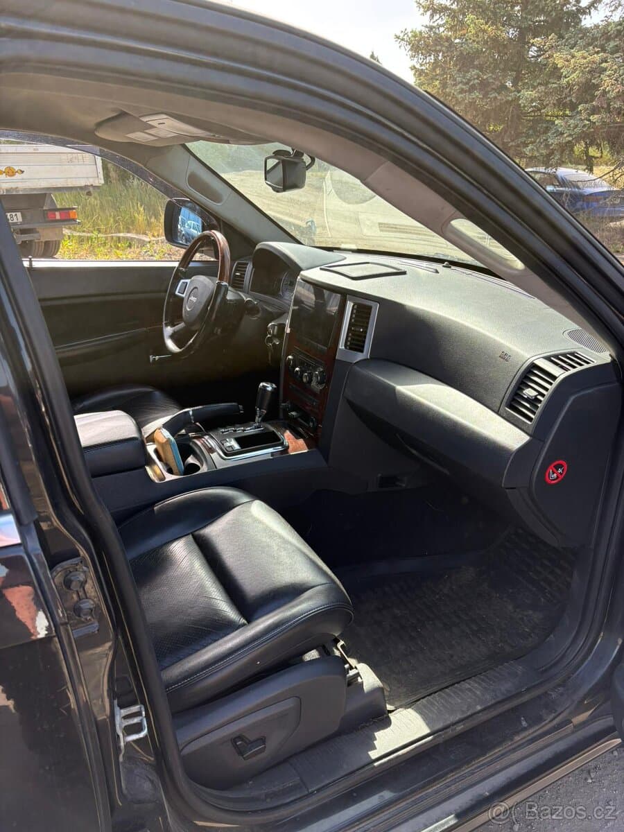 2008 Jeep CHEROKEE - 10