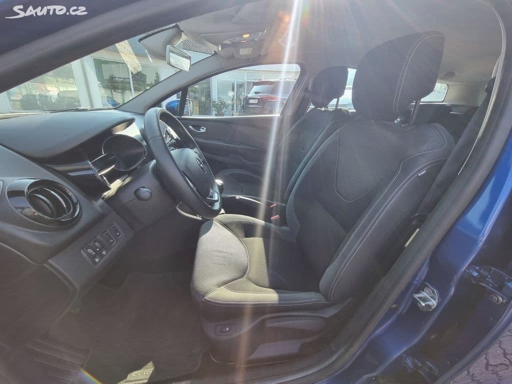 2019 Renault CLIO - 10