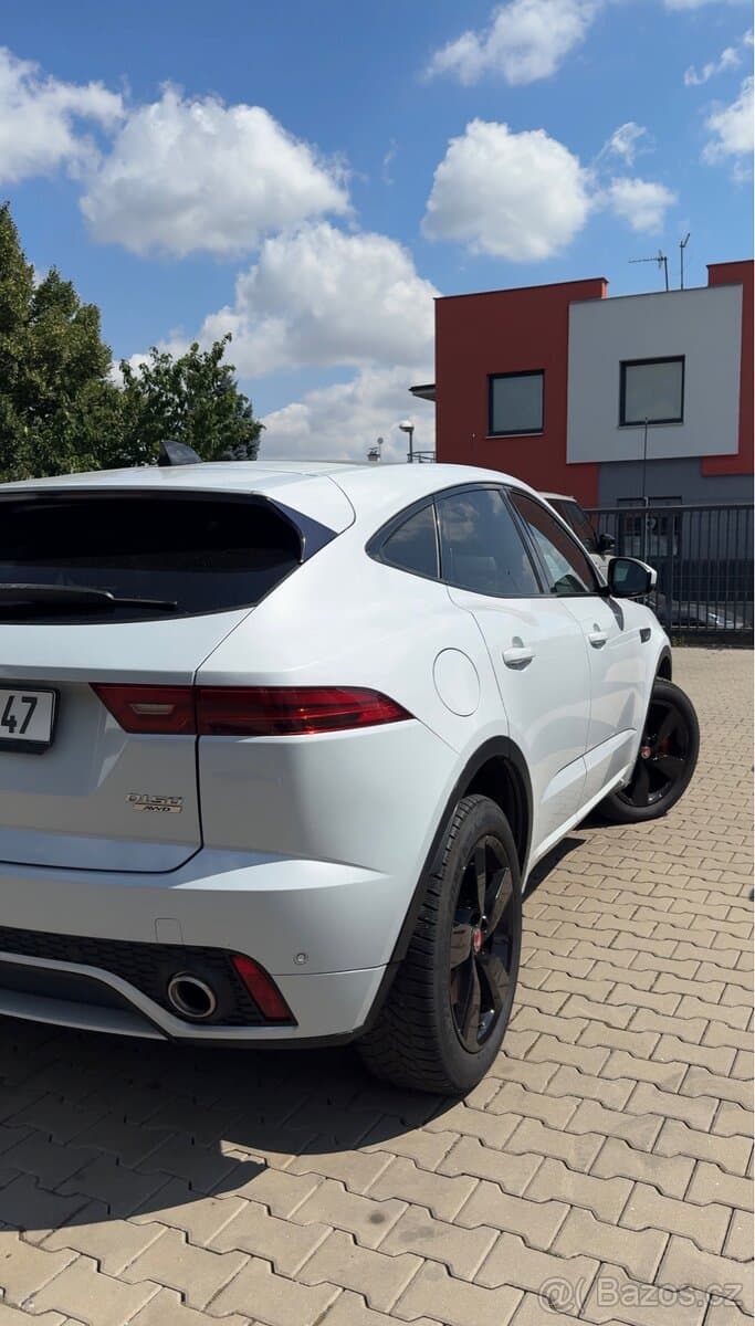 2020 Jaguar E-PACE - 10