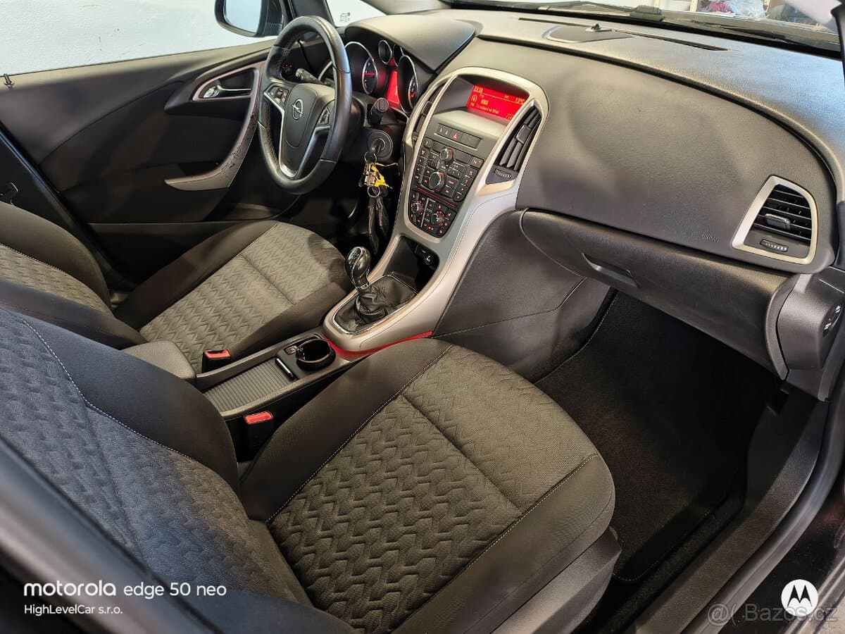2013 Opel ASTRA - 10