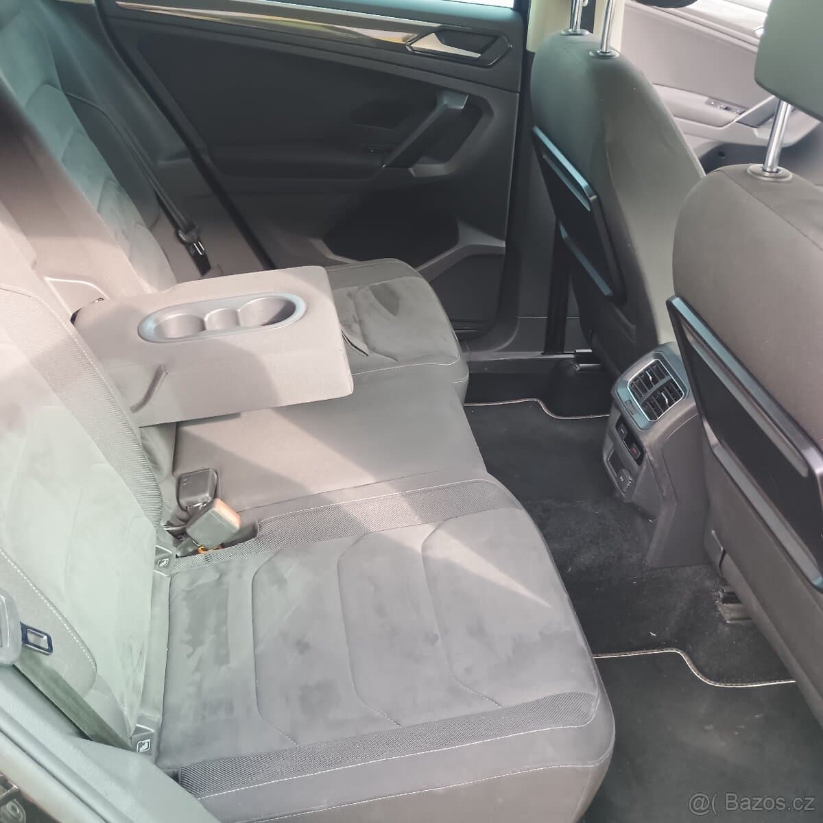2017 Volkswagen TIGUAN - 10