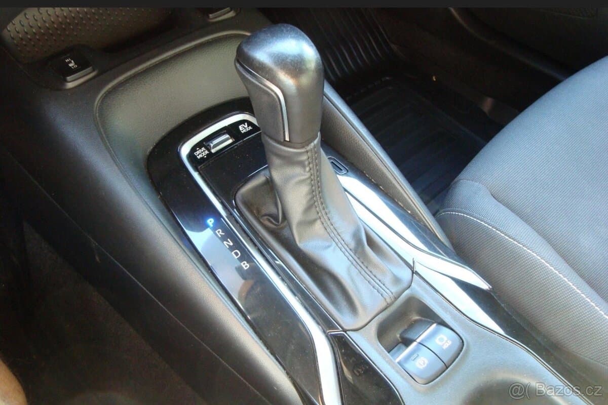 2023 Toyota COROLLA - 10