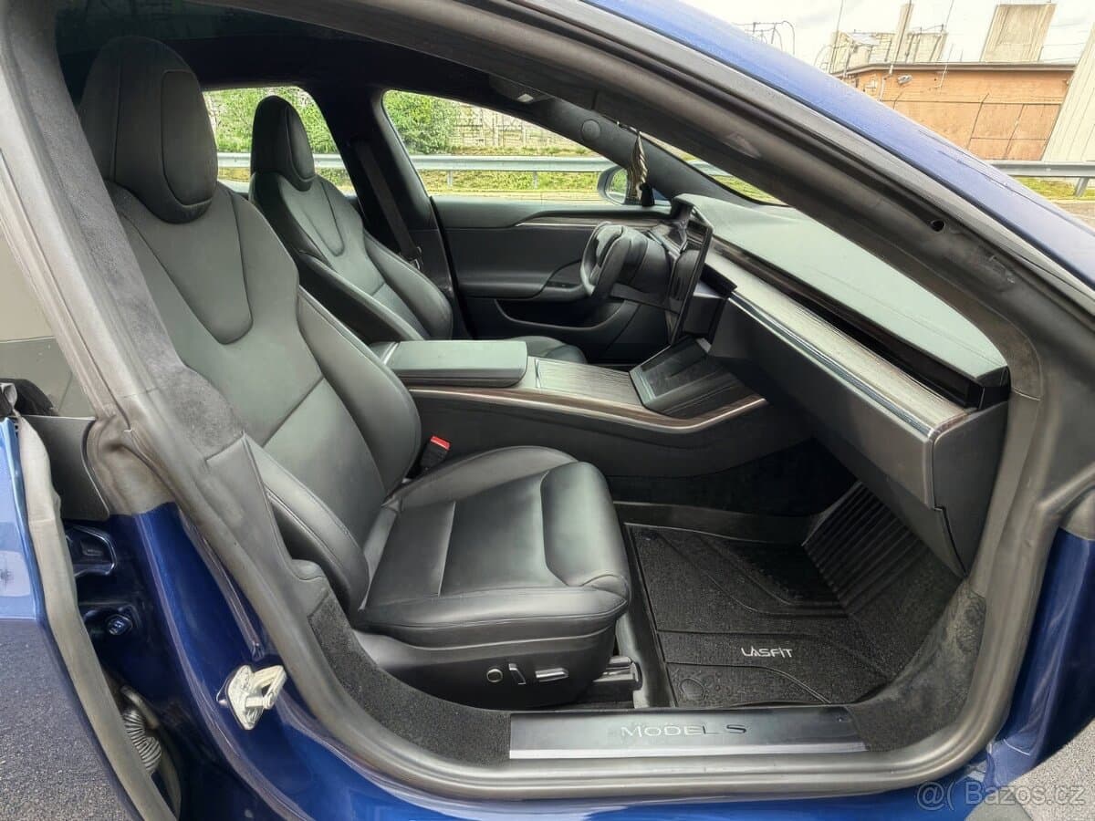 2022 Tesla MODEL S - 10