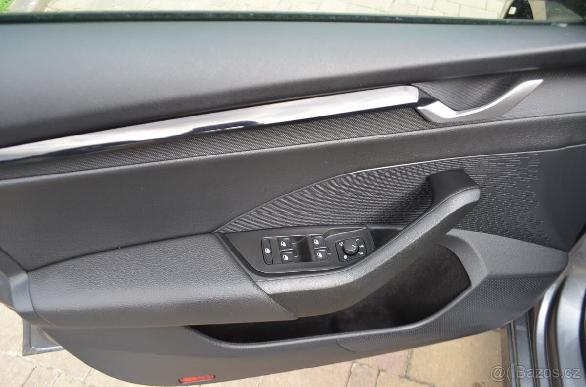 2025 Škoda OCTAVIA - 10