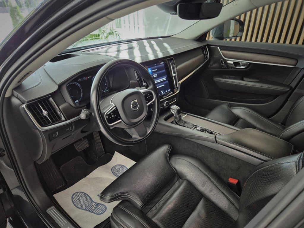 2020 Volvo V90 - 10