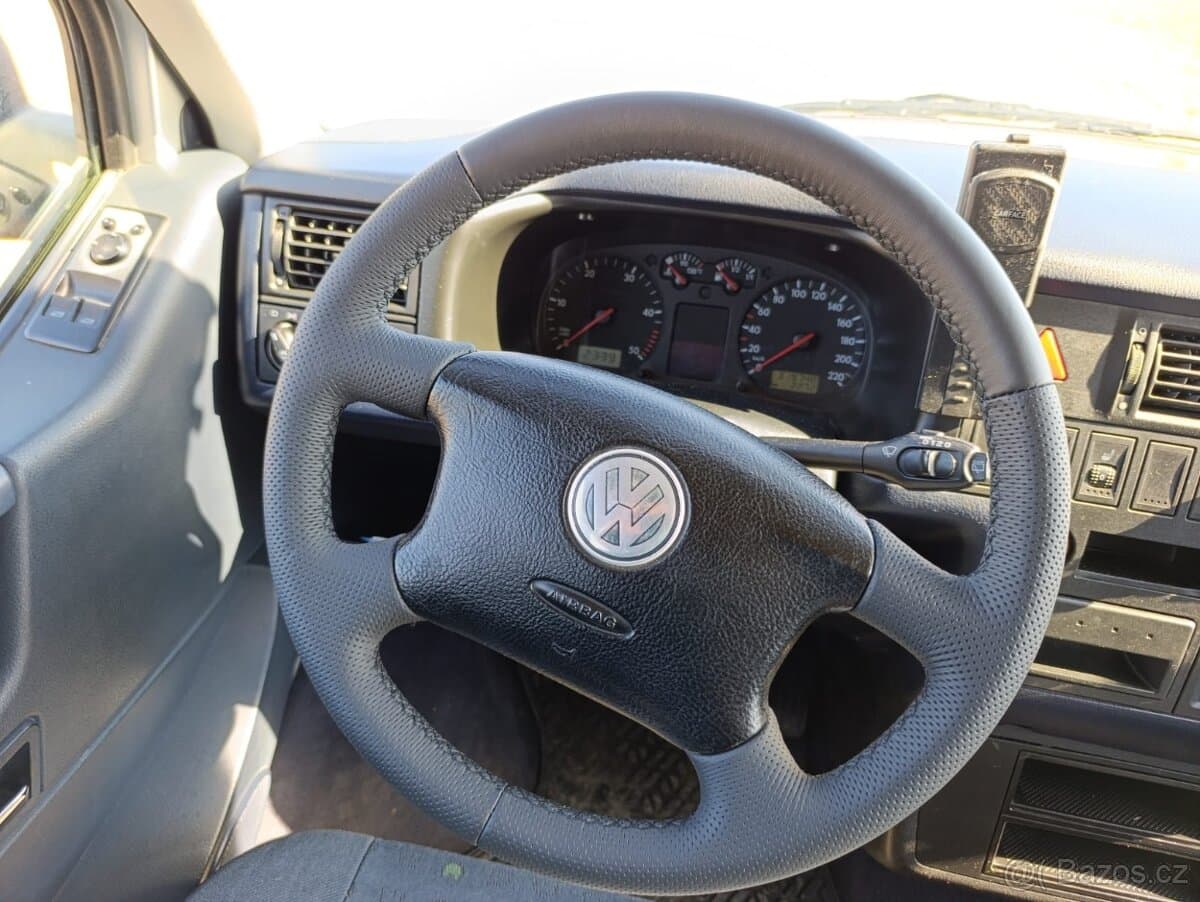 2003 Volkswagen CARAVELLE - 10