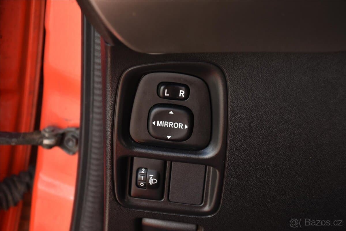 2015 Toyota AYGO - 10