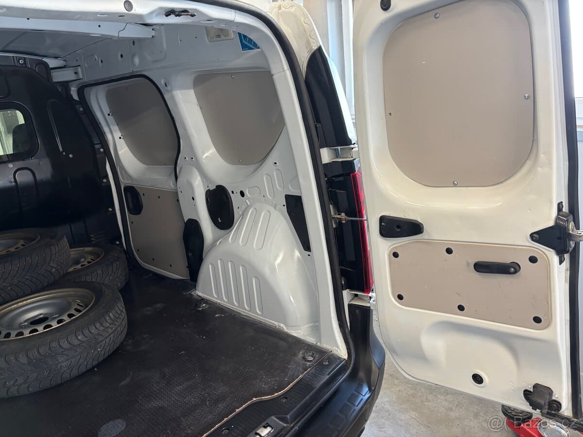 2022 Renault KANGOO - 10