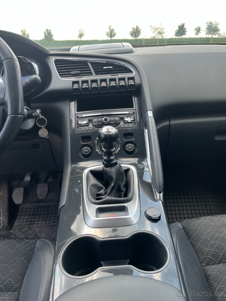 2015 Peugeot 3008 - 10