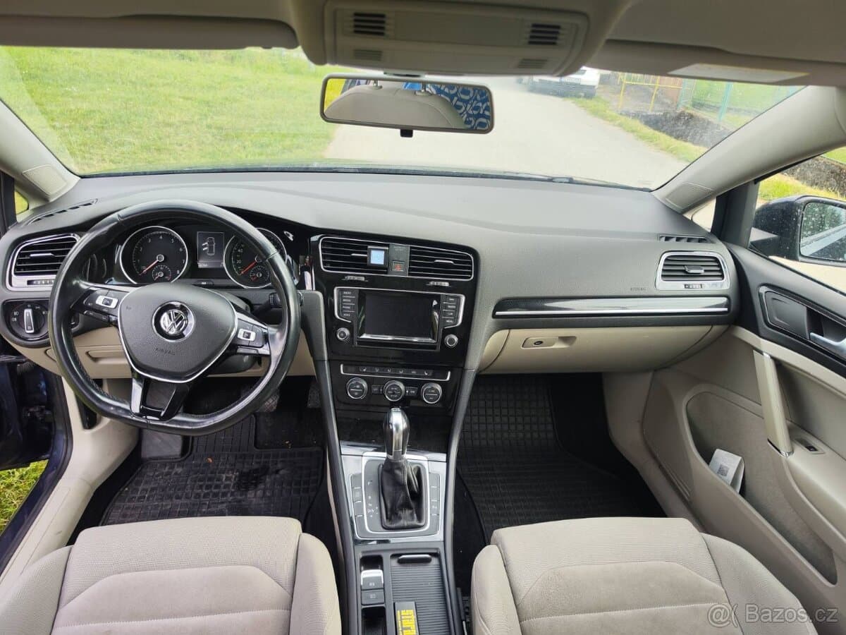 2013 Volkswagen GOLF - 10