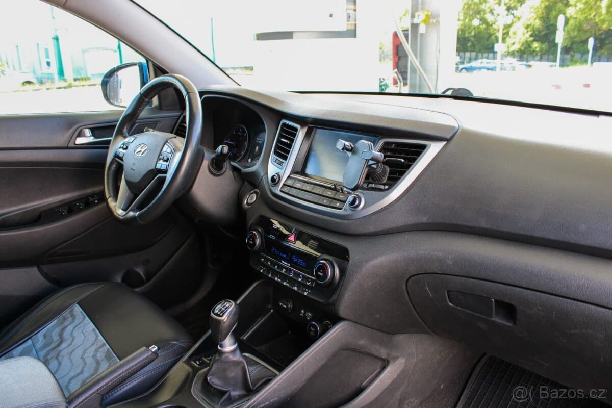 2016 Hyundai TUCSON - 10