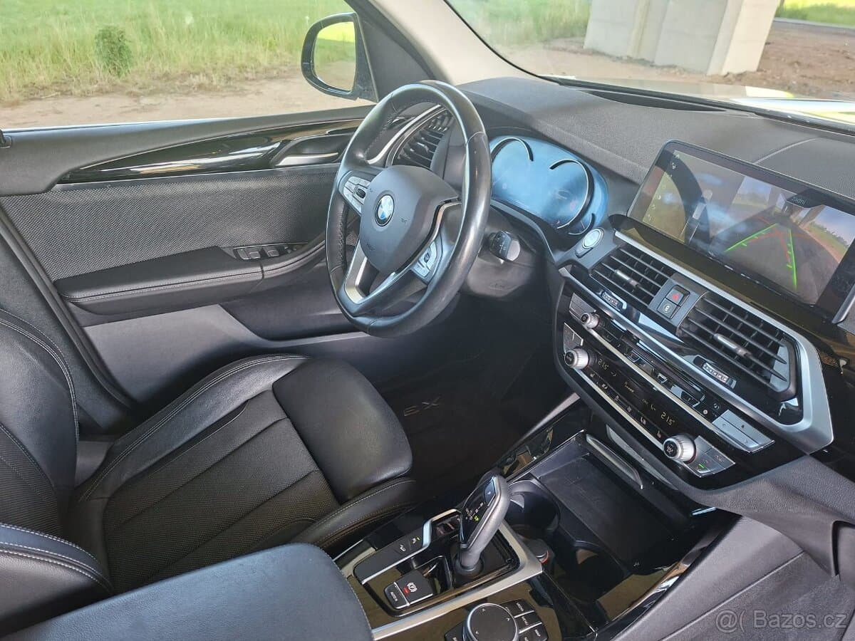 2017 BMW X3 - 10