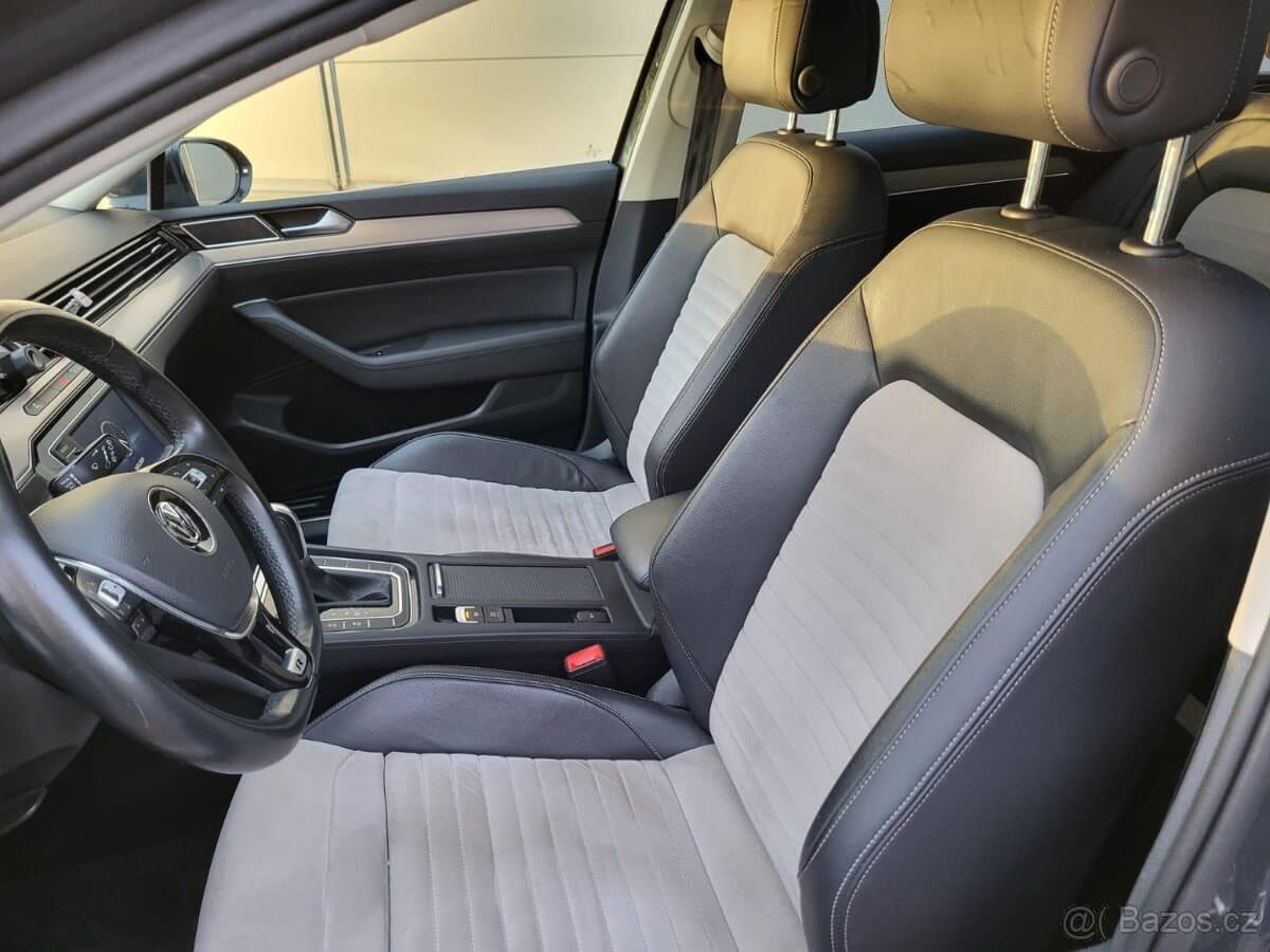 2016 Volkswagen PASSAT - 10