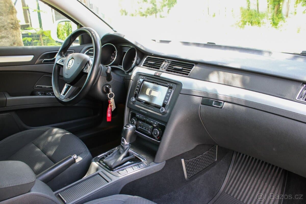 2014 Škoda SUPERB - 10