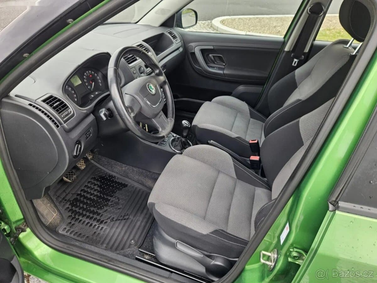 2010 Škoda FABIA - 10
