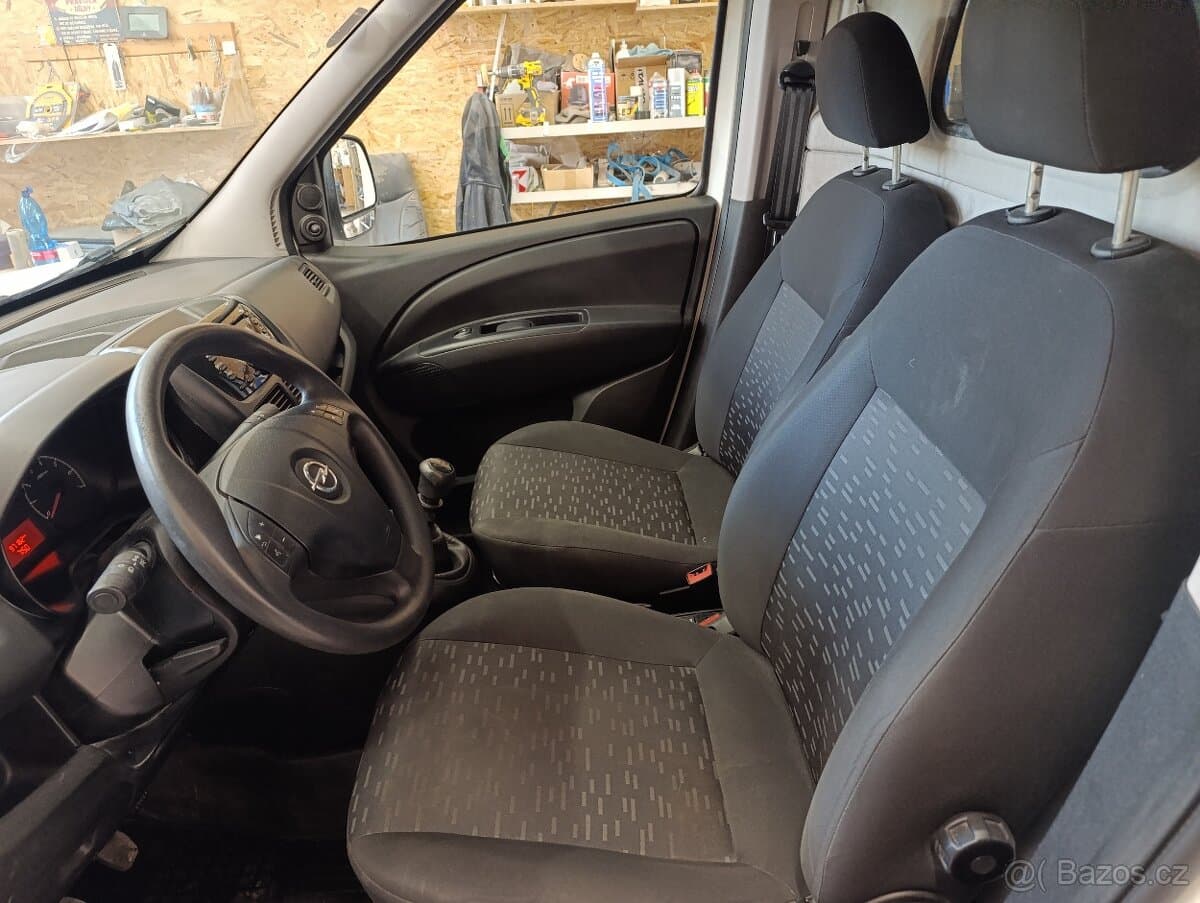 2018 Opel COMBO - 10
