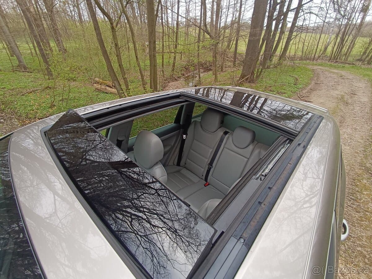 2004 Porsche CAYENNE - 10