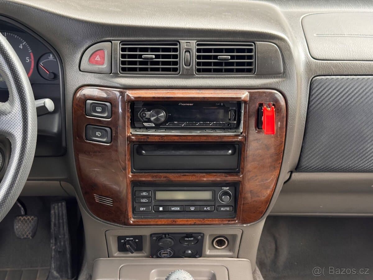 Nissan PATROL - 10