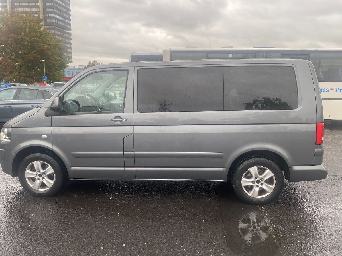 2013 Volkswagen CARAVELLE - 10