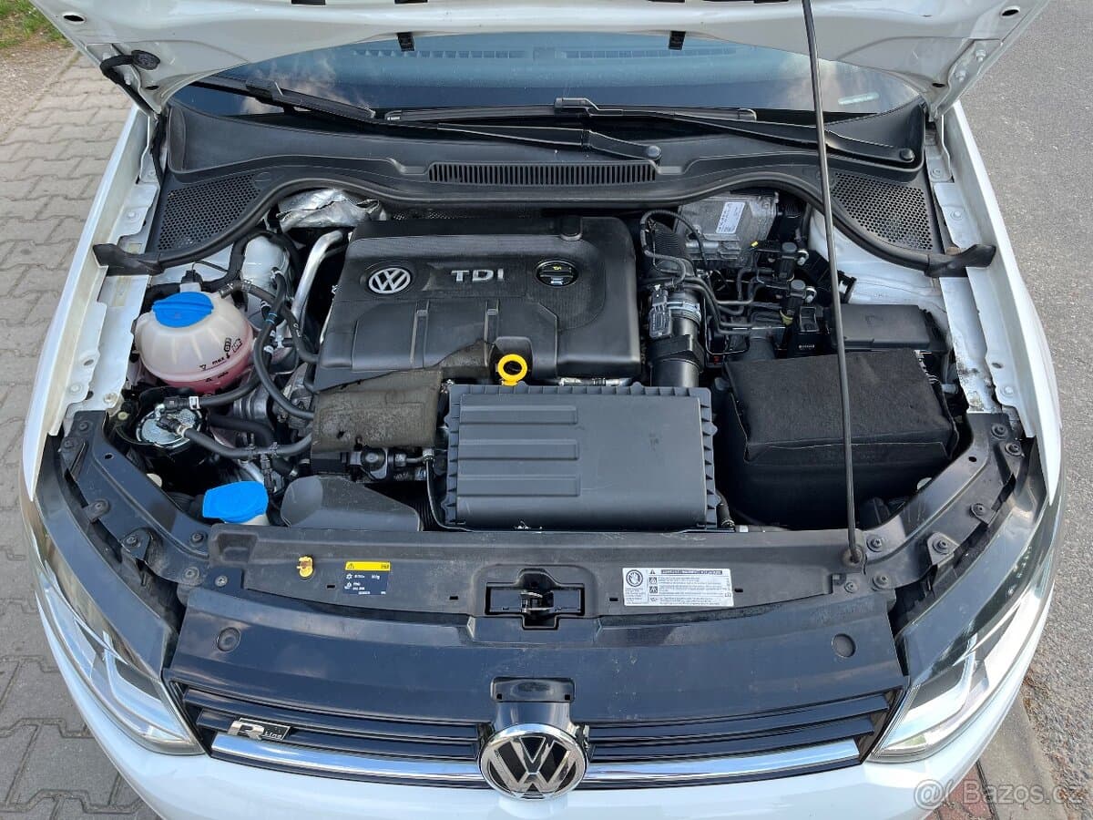 2016 Volkswagen POLO - 10