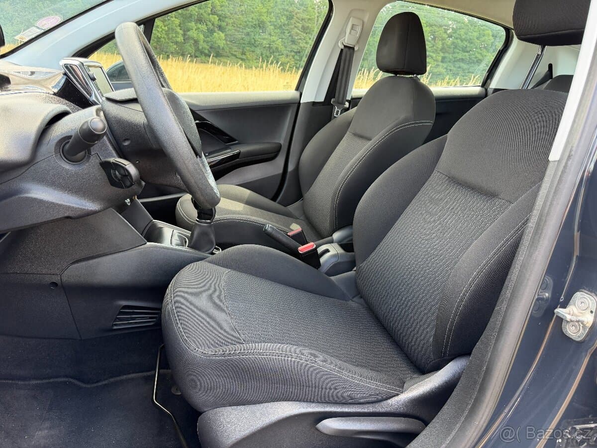 2018 Peugeot 208 - 10