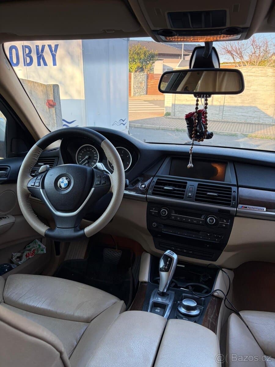2008 BMW X6 - 10