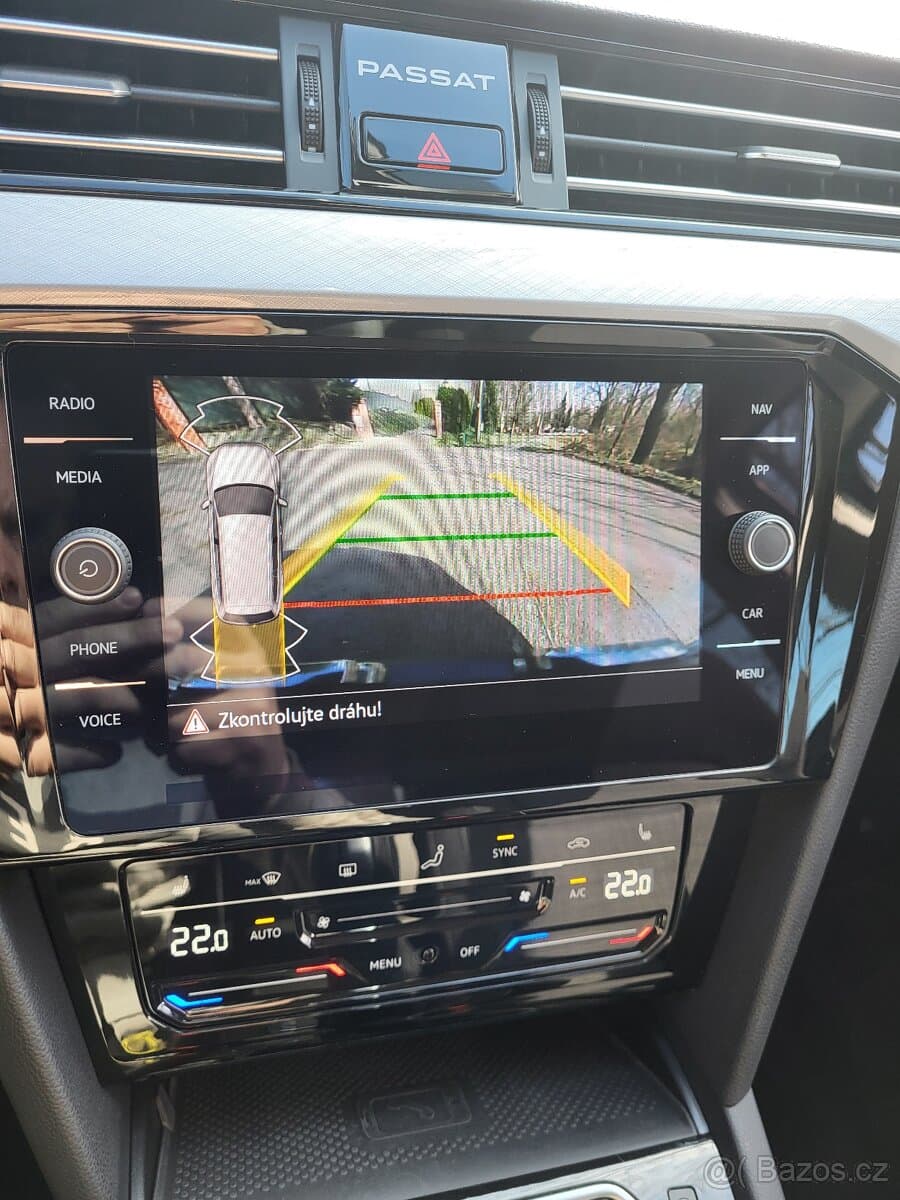 2021 Volkswagen PASSAT - 10