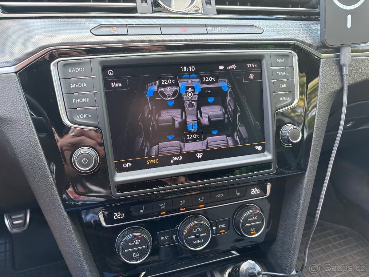 2016 Volkswagen PASSAT - 10